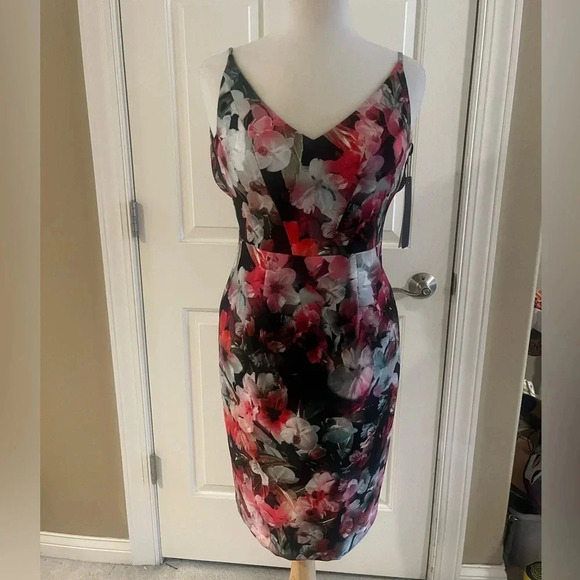 Black Halo Floral Spaghetti strap midi dress-NWT Size 4 - Picture 4 of 13